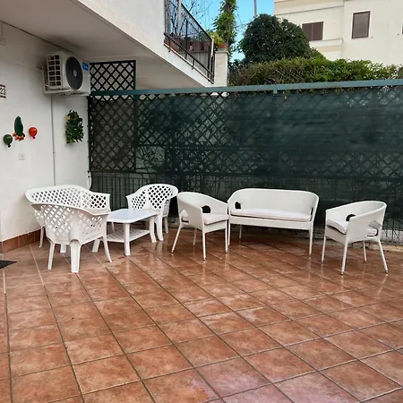 Casetta Miky A Due Passi Dal Mare Hébergement de vacances *